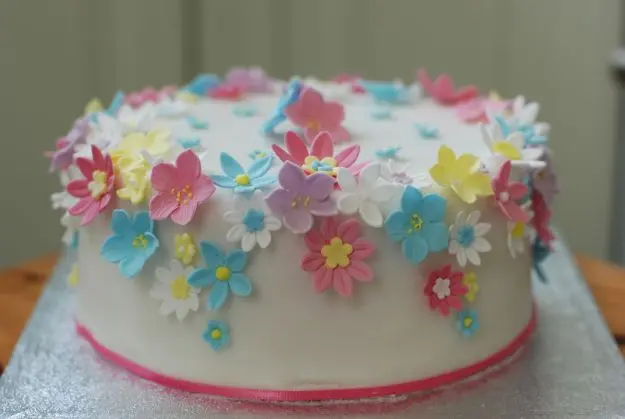 torta con fiori - Che fiori si possono mettere sulle torte