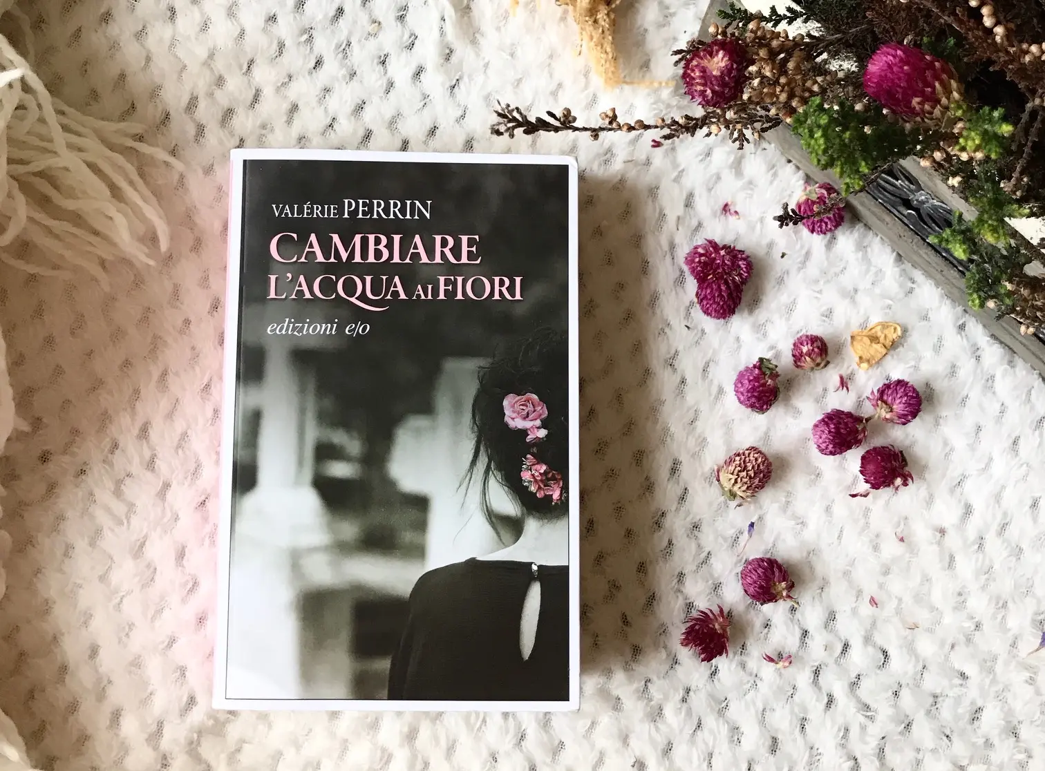 Dare l'acqua ai fiori: la cura perfetta per le tue piante - Chi ha scritto il libro cambiare l'acqua ai fiori dare l'acqua ai fiori - Chi ha scritto il libro cambiare l'acqua ai fiori