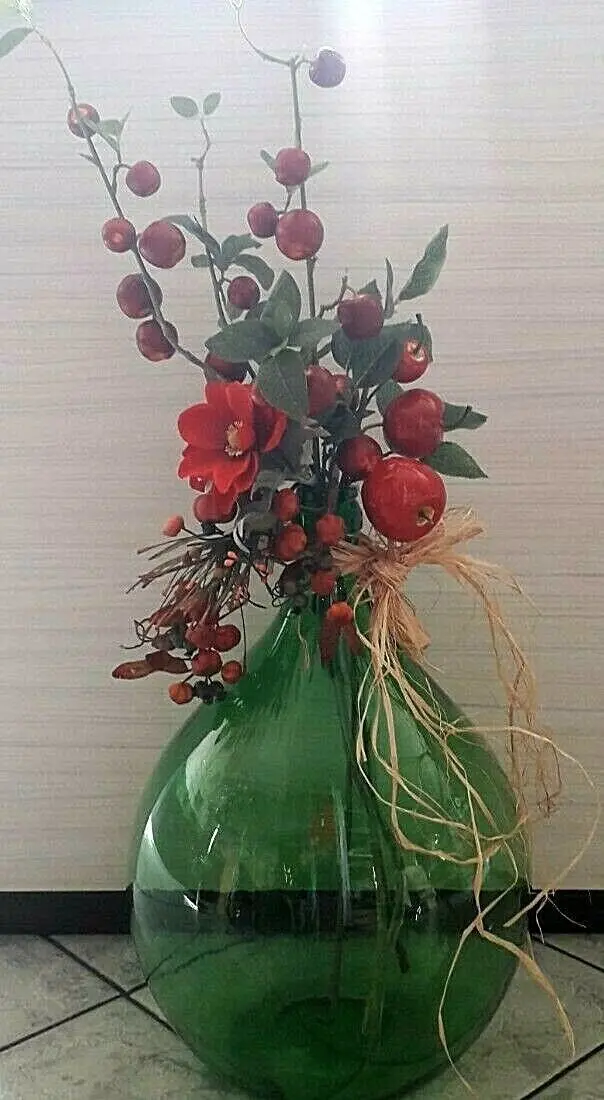 damigiana con fiori finti - Cosa si può fare con una damigiana di vetro
