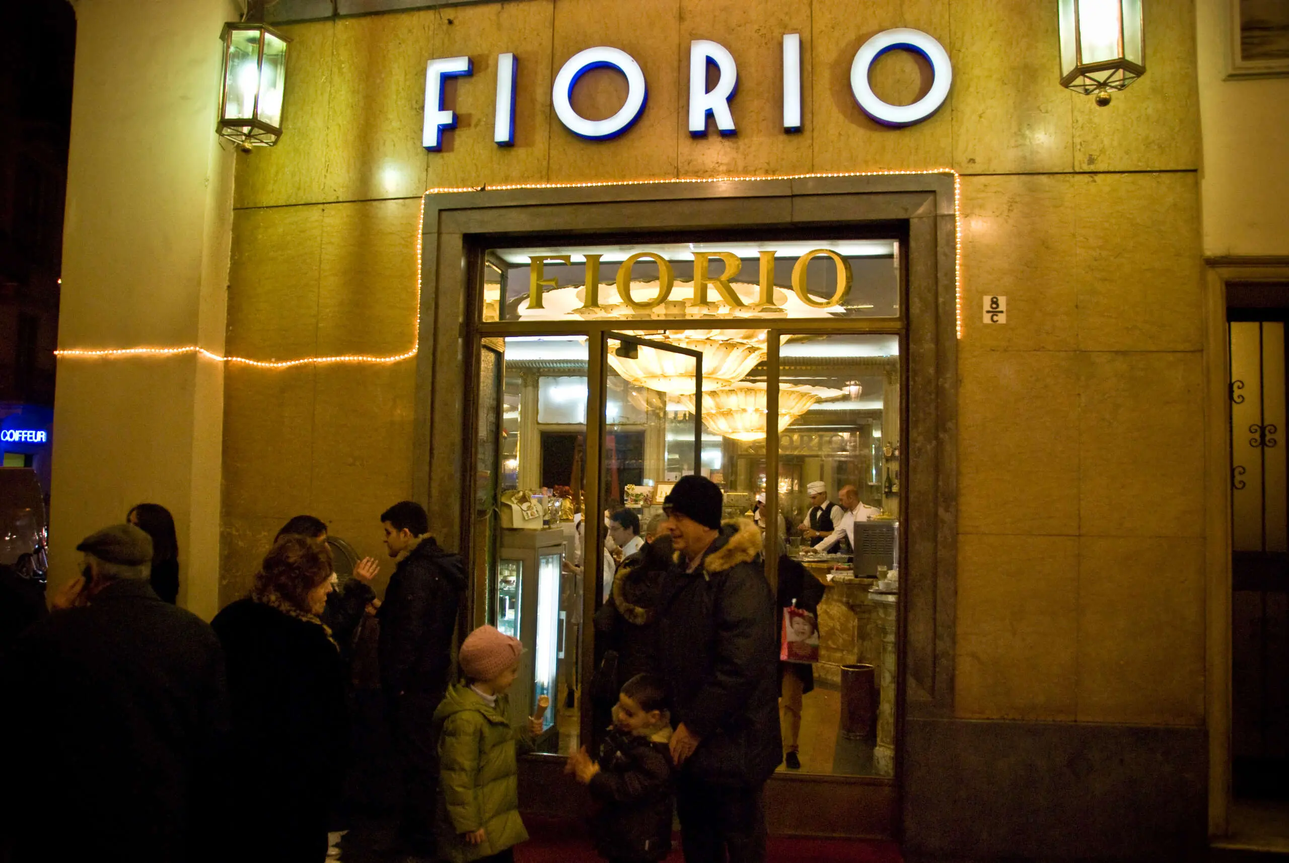 Fiorio Torino: una storia di passione e tradizione - Quali sono i caffè storici di Torino fiorio torino - Quali sono i caffè storici di Torino