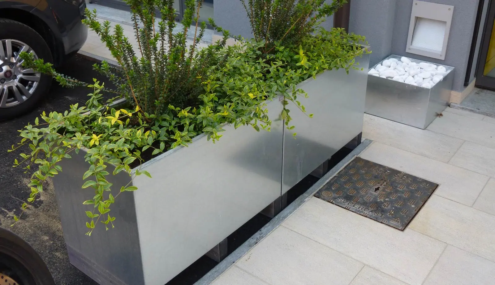 Fioriere acciaio zincato: la scelta ideale per un giardino elegante e resistente - Che differenza c'è tra acciaio inox e acciaio zincato fioriere acciaio zincato - Che differenza c'è tra acciaio inox e acciaio zincato