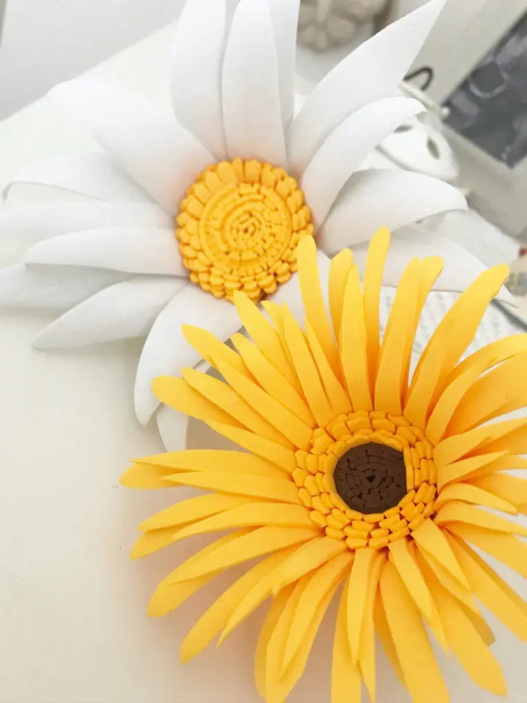 Fiori in gomma eva semplici: un modo creativo per decorare - Che differenza c'è tra la gomma eva e la gomma crepla fiori in gomma eva semplici - Che differenza c'è tra la gomma eva e la gomma crepla