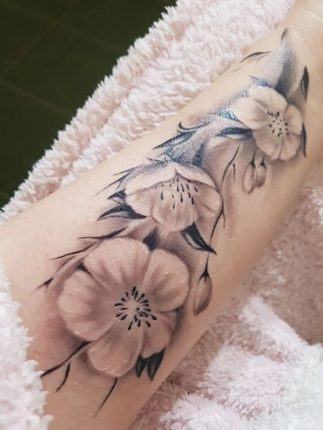 Il significato del fiore di pesco tattoo - Che significato ha la donna chicana fiore di pesco tattoo significato - Che significato ha la donna chicana