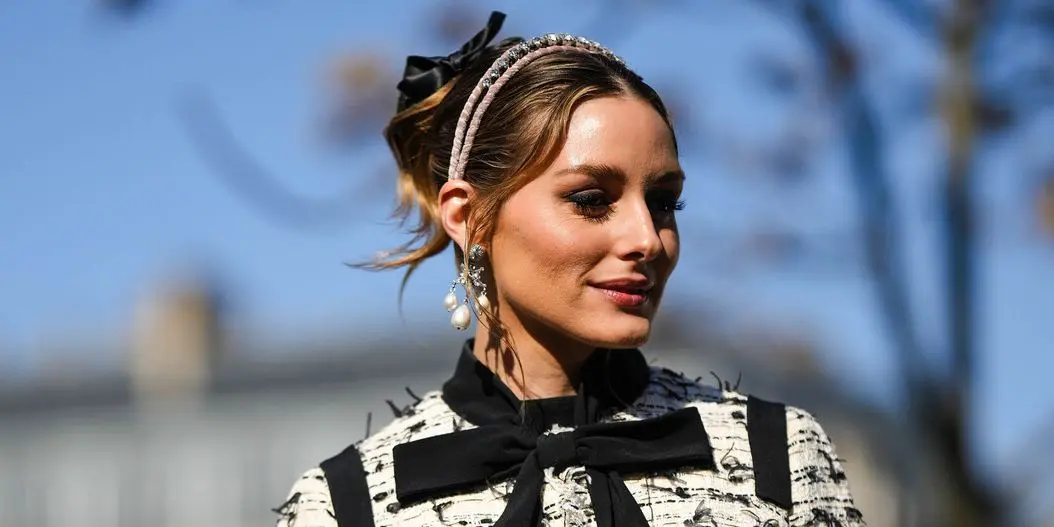 Fermagli fiori per capelli: tendenze e acconciature di tendenza per il 2022 - Come fermare i capelli con le forcine fermagli fiori per capelli - Come fermare i capelli con le forcine