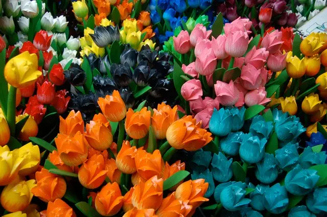 come pulire i fiori finti - Come pulire le foglie delle piante artificiali