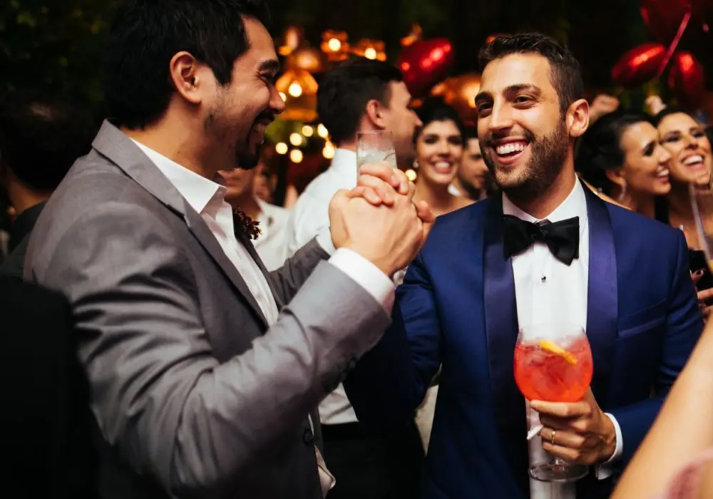 Vestito lungo a fiori per matrimonio: eleganza e stile - Come vestirsi ad un matrimonio di sera in estate vestito lungo a fiori per matrimonio - Come vestirsi ad un matrimonio di sera in estate