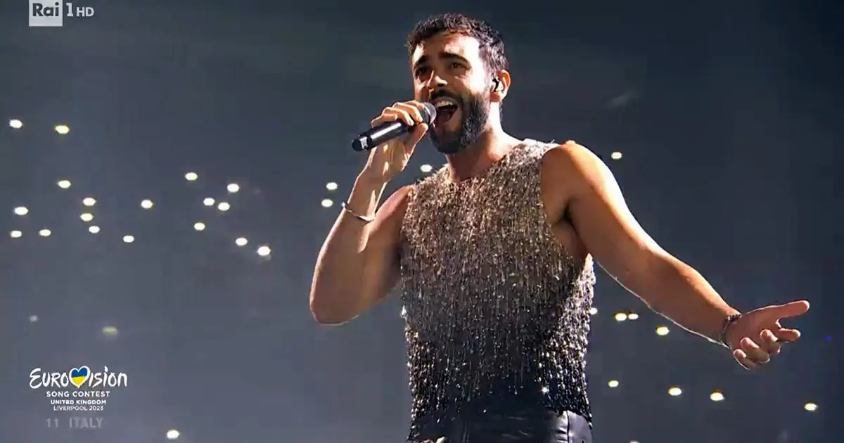 fiori di orgoglio marco mengoni - Cosa ha cantato Marco Mengoni
