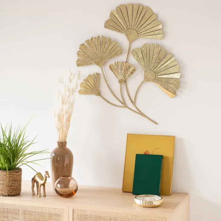 Fiori in metallo da parete: un tocco di eleganza per la tua casa - Cosa mettere in una fioriera fiori in metallo da parete - Cosa mettere in una fioriera