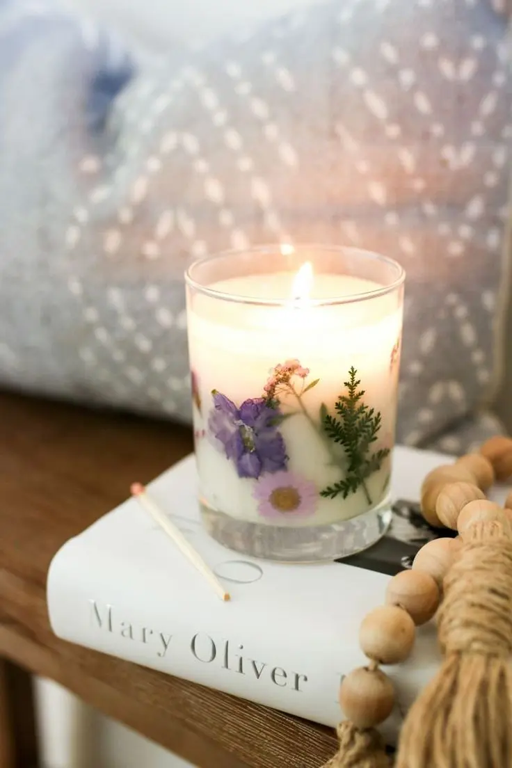 Candele decorate con fiori: un tocco floreale per illuminare le tue serate - Cosa serve per fare le candele fatte in casa candele decorate con fiori - Cosa serve per fare le candele fatte in casa