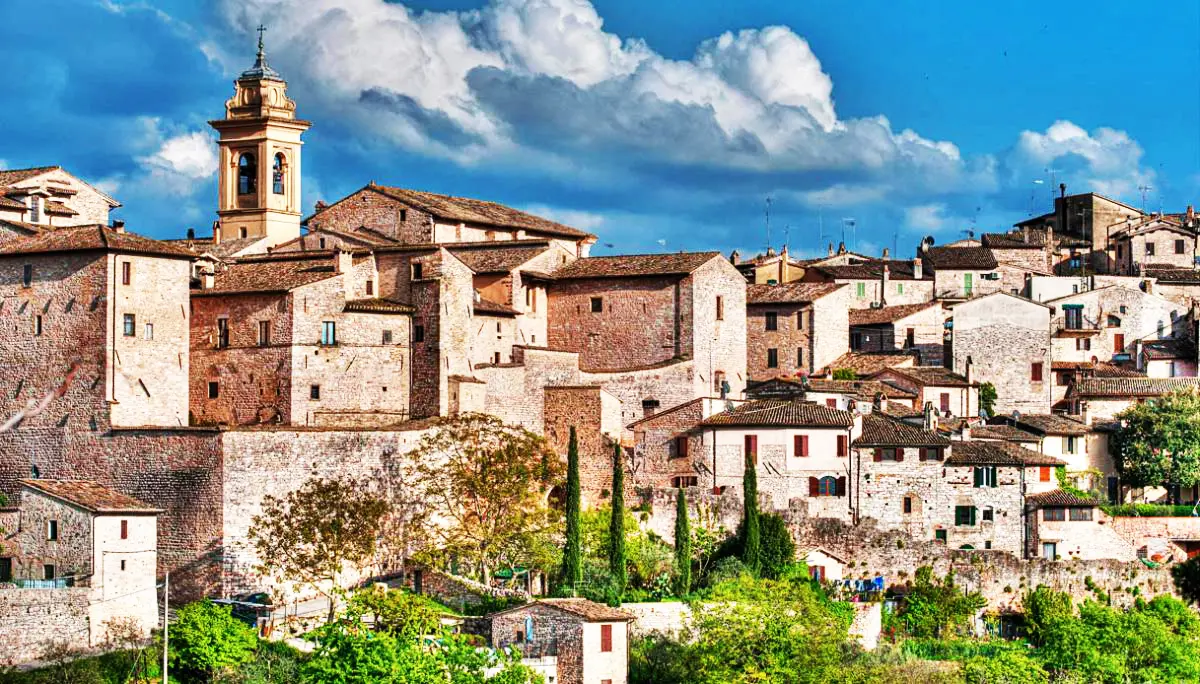 Spello città dei fiori: scopri cosa vedere e cosa fare in questa incantevole località umbra - Cosa vedere a Spello in mezza giornata spello città dei fiori - Cosa vedere a Spello in mezza giornata