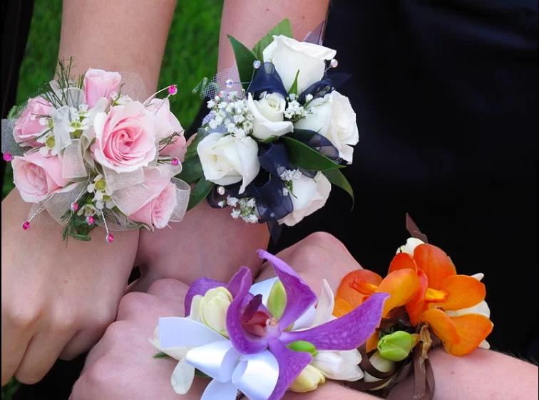 bracciale con fiori - Dove si mette il bracciale di fiori