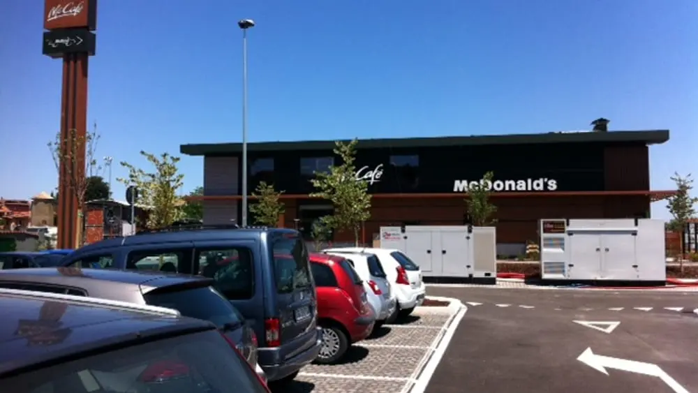 Dove si trova il McDonald's più grande del mondo - Dove si trova il McDonald's più grande d'Italia mcdonald's - roma colle fiorito guidonia montecelio foto - Dove si trova il McDonald's più grande d'Italia