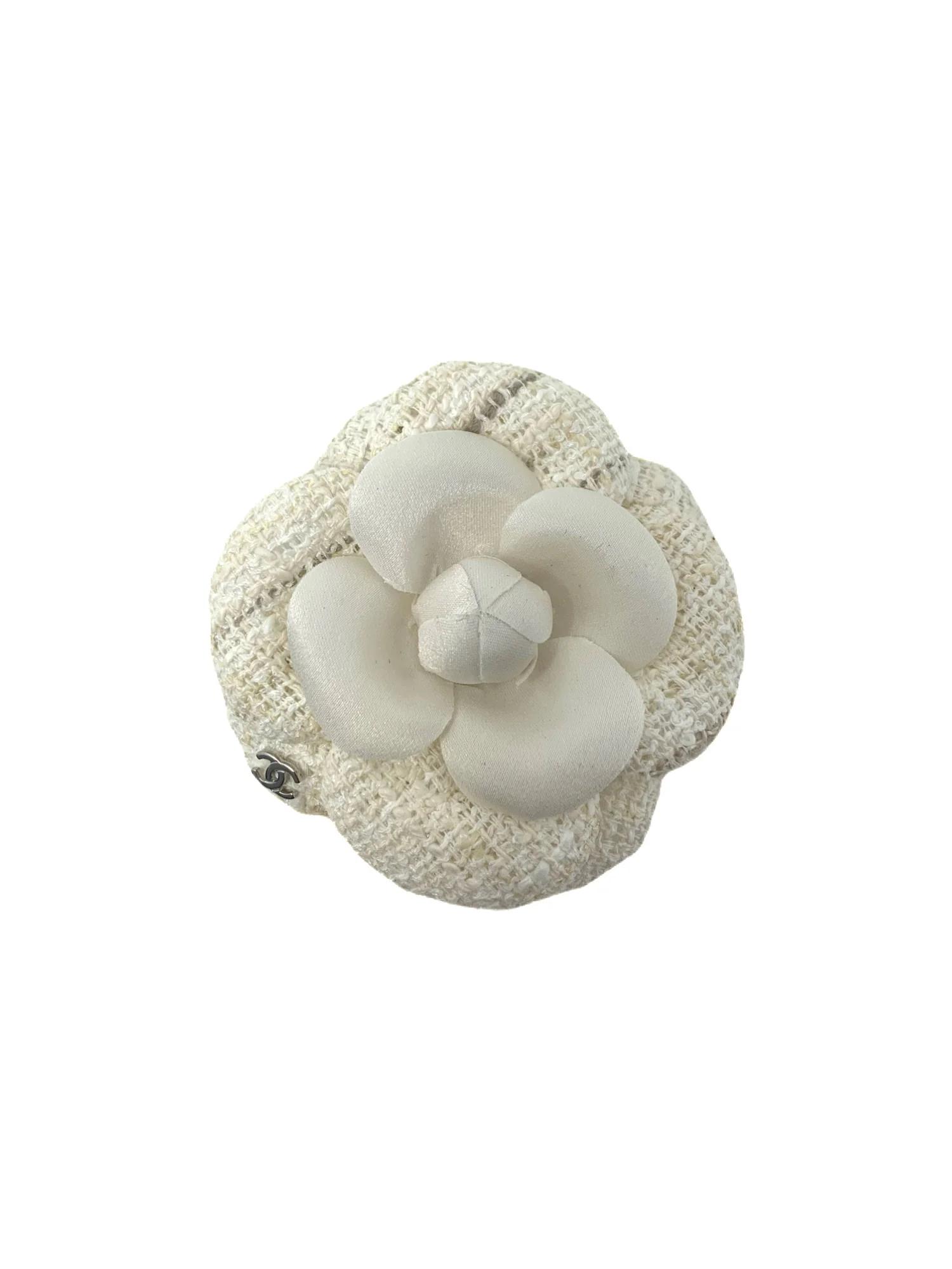Spilla fiore Chanel: Un'icona di eleganza e stile - Qual è il fiore di Chanel spilla fiore chanel - Qual è il fiore di Chanel