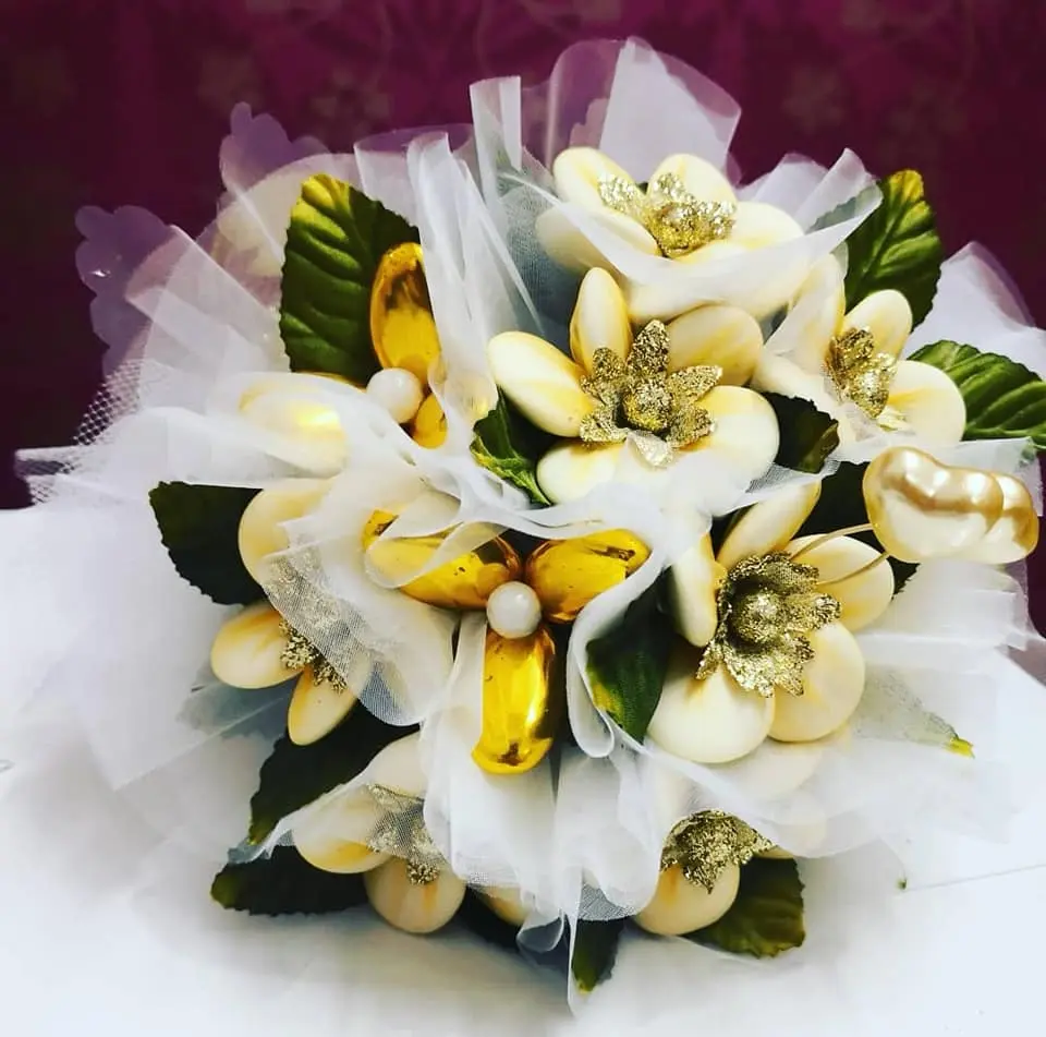 composizioni fiori per nozze d'oro - Qual è il simbolo delle nozze d'oro