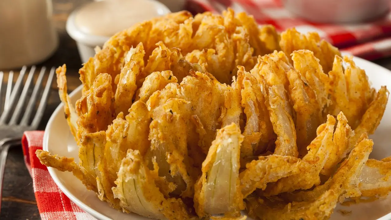 Fiore di Cipolla Fritto: Una Delizia Croccante - Quali sono le cipolle estive fiore di cipolla fritto - Quali sono le cipolle estive