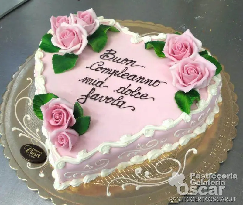 torta compleanno fiori - Quando è nata la torta di compleanno