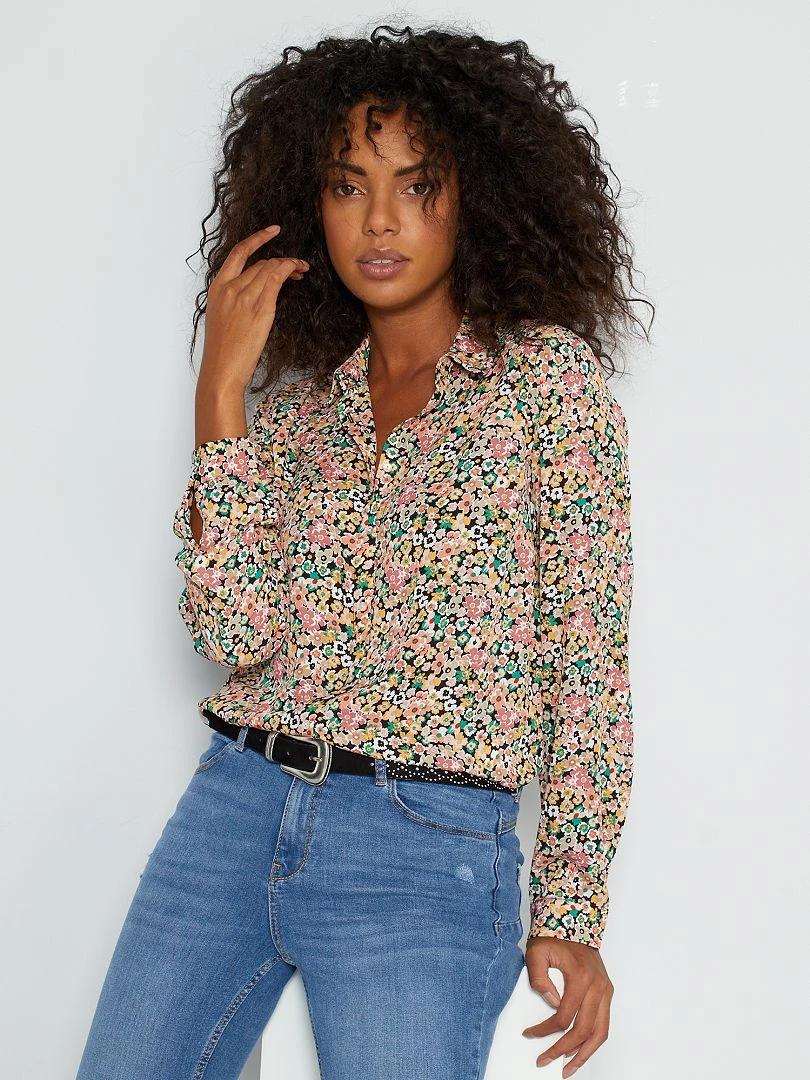 Camicia a fiori donna: eleganza e freschezza in un solo capo - Quanti bottoni ha una camicia da donna camicia a fiori donna - Quanti bottoni ha una camicia da donna
