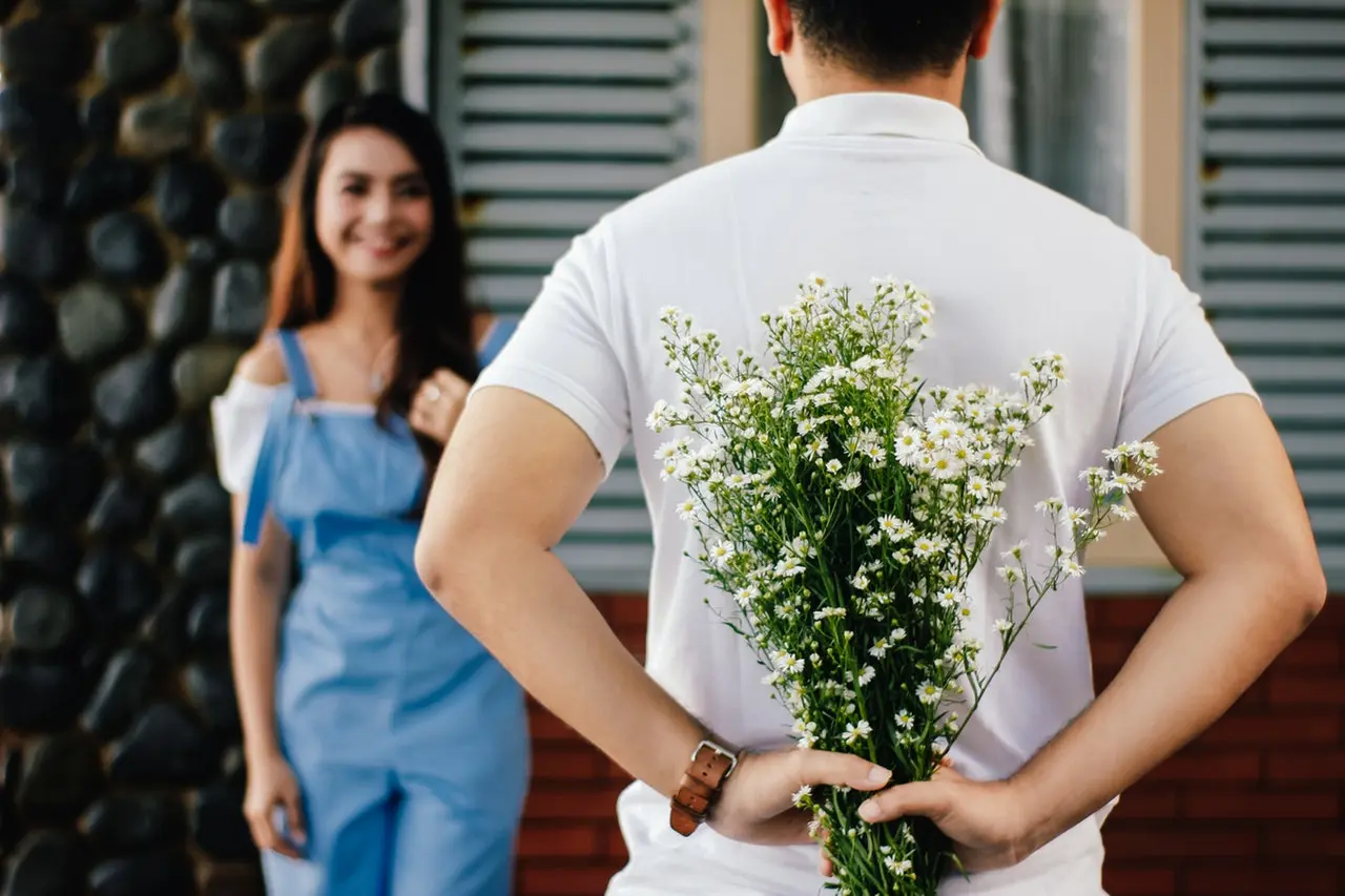 Regalare Fiori: Un gesto che dice tanto - Quanti fiori si devono regalare regalare fiori - Quanti fiori si devono regalare