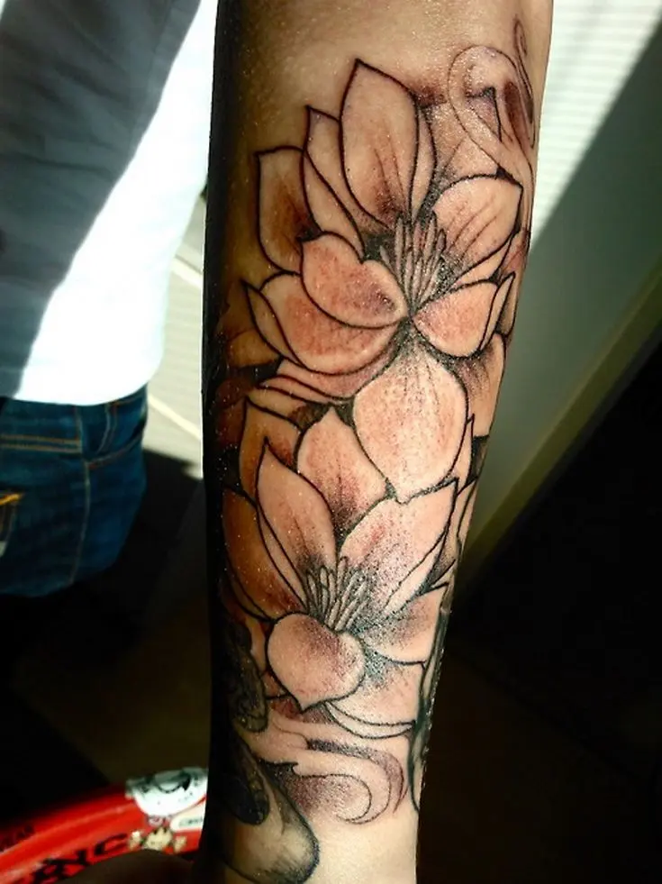Tattoo fiori avambraccio: un'opera d'arte indelebile sulla pelle - Quanto costa un tatuaggio su tutto l'avambraccio tattoo fiori avambraccio - Quanto costa un tatuaggio su tutto l'avambraccio