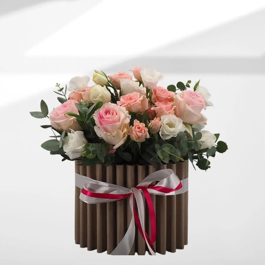 composizione fiori in scatola - Quanto costano i fiori recisi