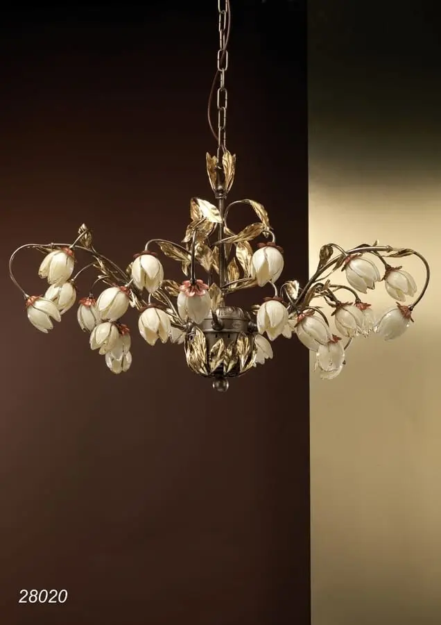 lampadario fiori vetro - Quanto può costare un lampadario di Murano