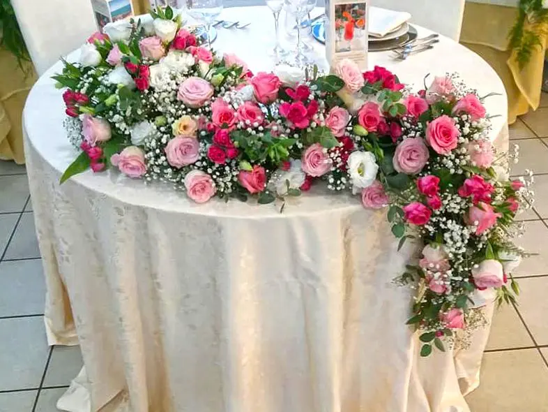 composizioni fiori matrimonio - Quanto si spende in media per i fiori di un matrimonio
